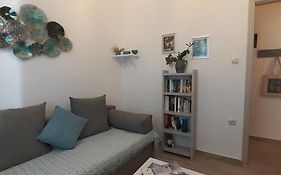 Hydra Apartment